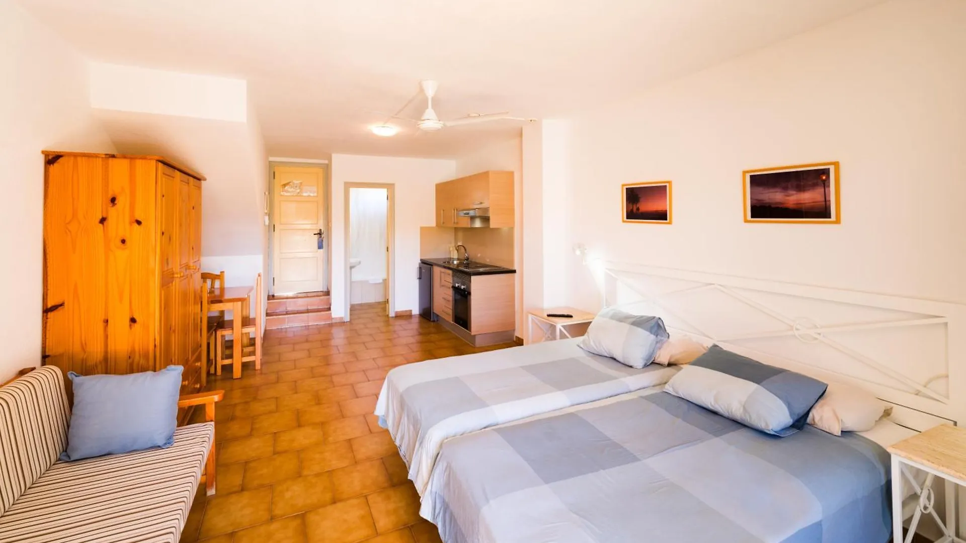 Apartamentos Charco Del Conde Valle Gran Rey Spain